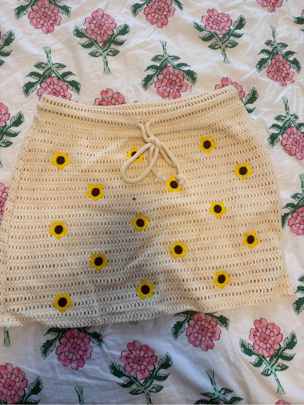 Zara Cream Crochet Mini Skirt with Yellow Daisy Embroidery
